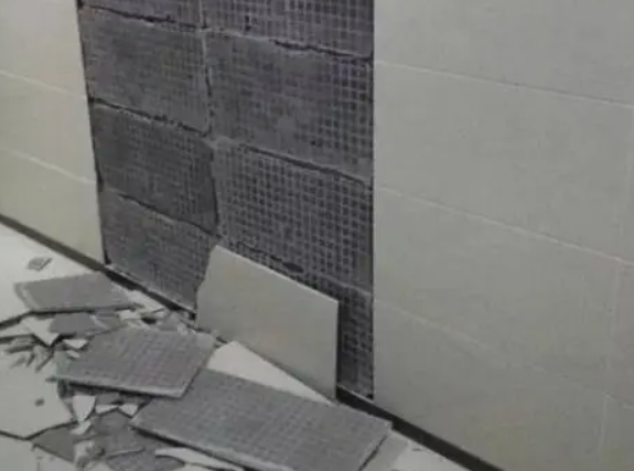 剑阁瓷砖空鼓维修公司分享下剑阁墙砖松动维修的知识